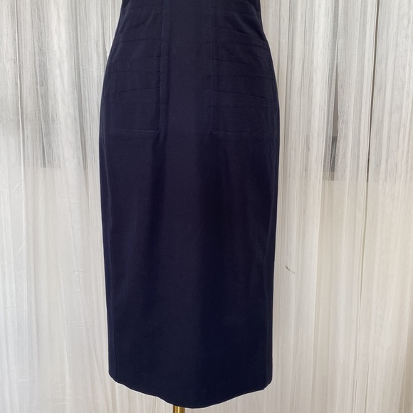 Tavan & Mitto sheath body contouring dark blue, sleeveless dress - Picture 4 of 17